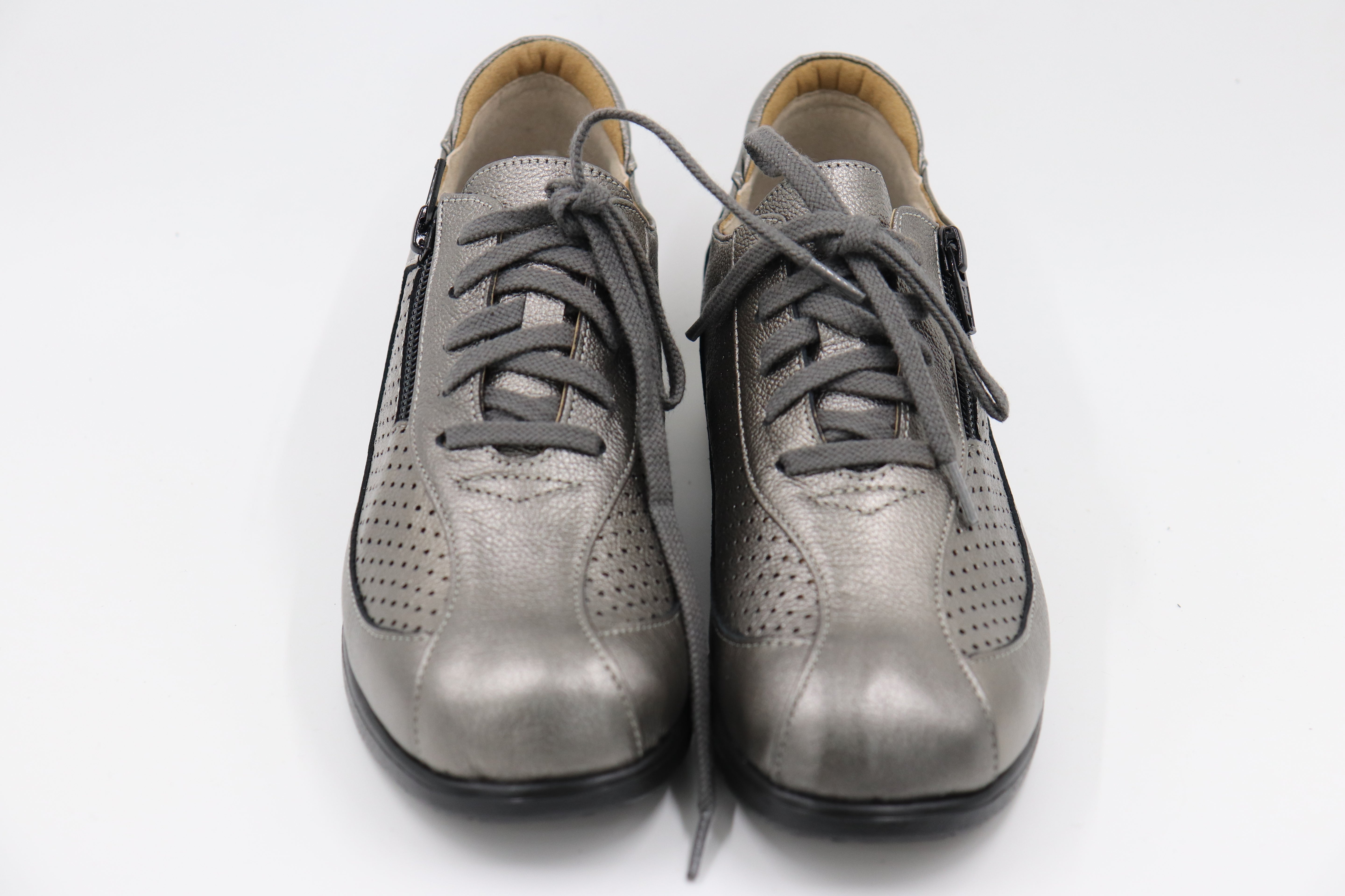 ウォーキングシューズ コンフォート  カジュアル レディース 靴  紐靴  4E 日本製 本革 内ファスナー 脱ぎ履きしやすい クッション性 お出かけ パンチング 軽量シューズ No.1518